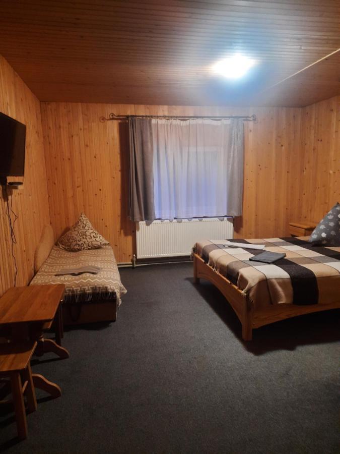 Hotel Novoe Shale Яблоница Экстерьер фото