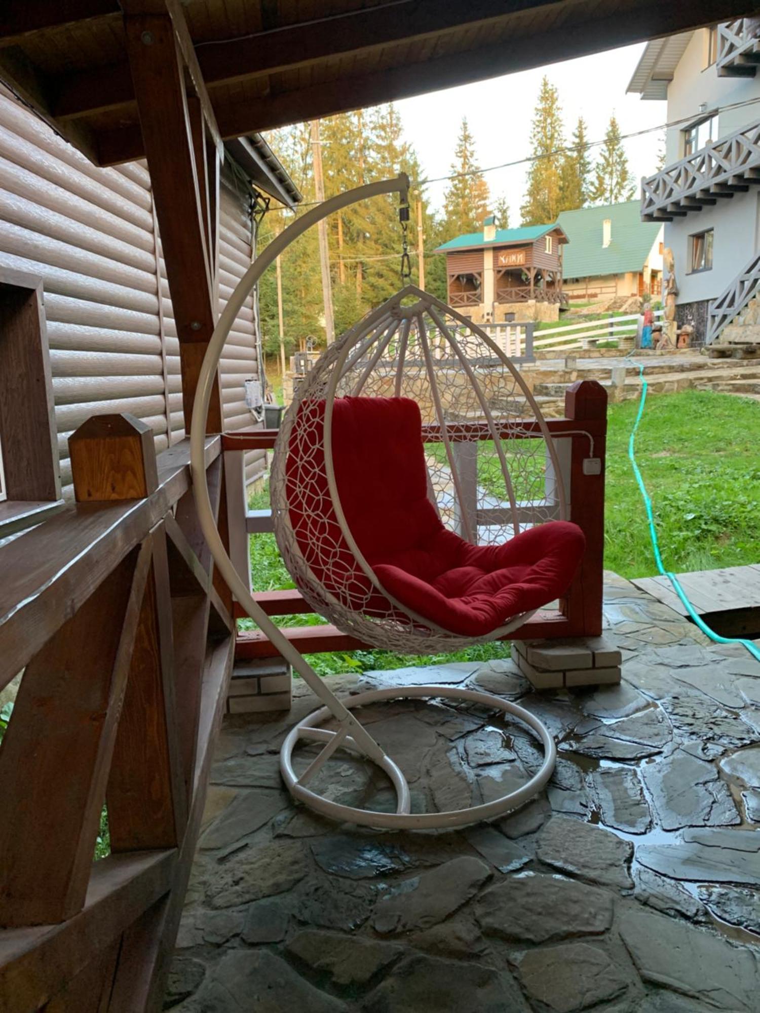 Hotel Novoe Shale Яблоница Экстерьер фото